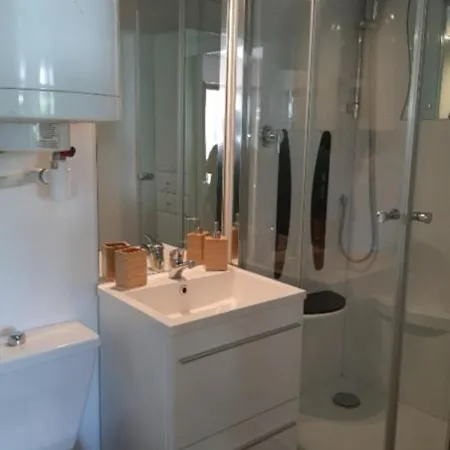 Cosy A 50m De La Lägenhet *